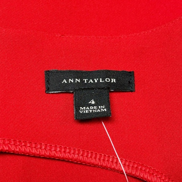 Ann Taylor Scarlet Red Hem Sheath Shift Dress Size 4 NWT - Picture 3 of 8